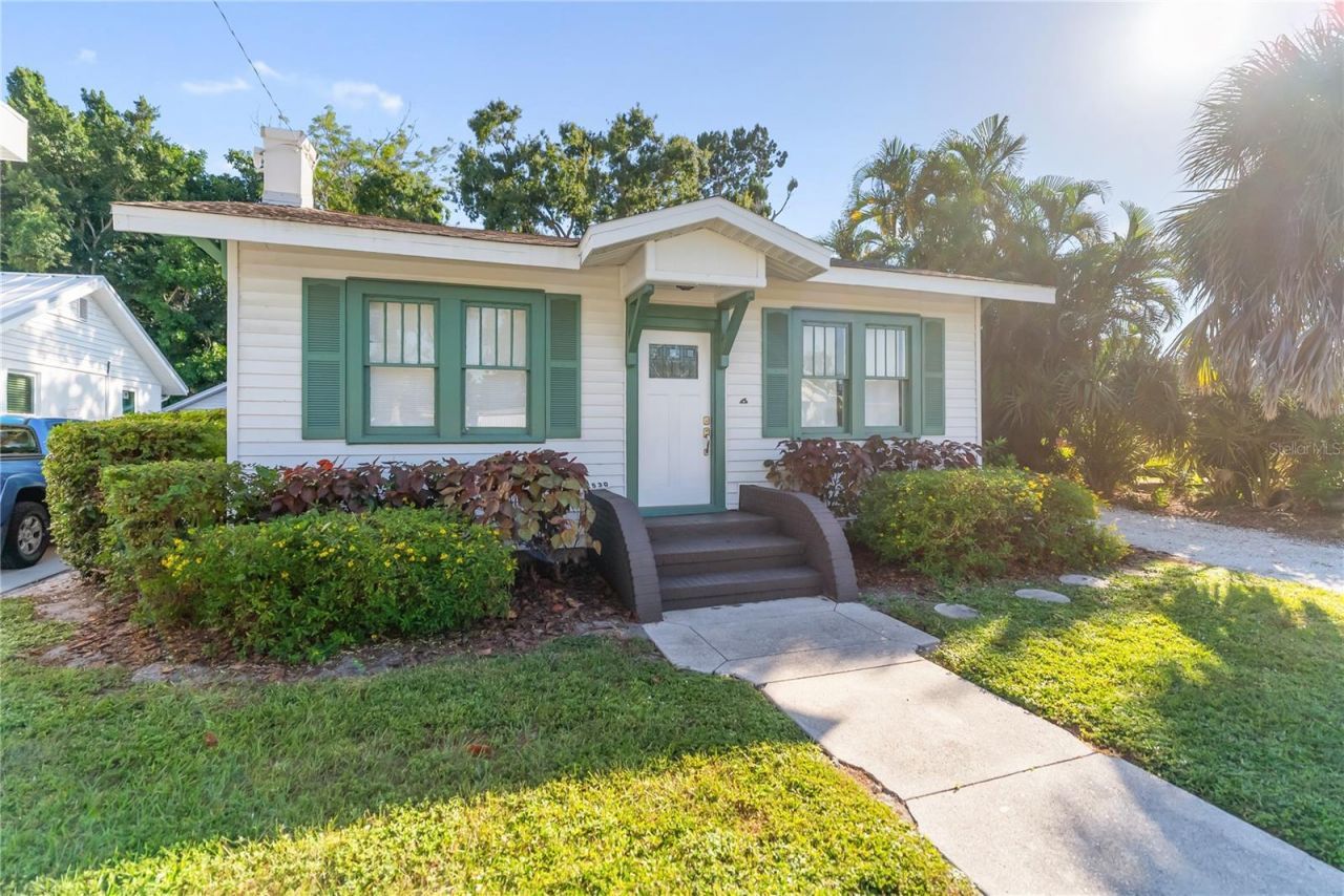 2530 Loma Linda Street , Sarasota, FL 34239 Photo