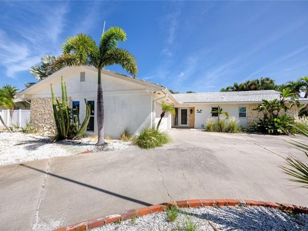 107 21ST STREET, BELLEAIR BEACH, FL 33786