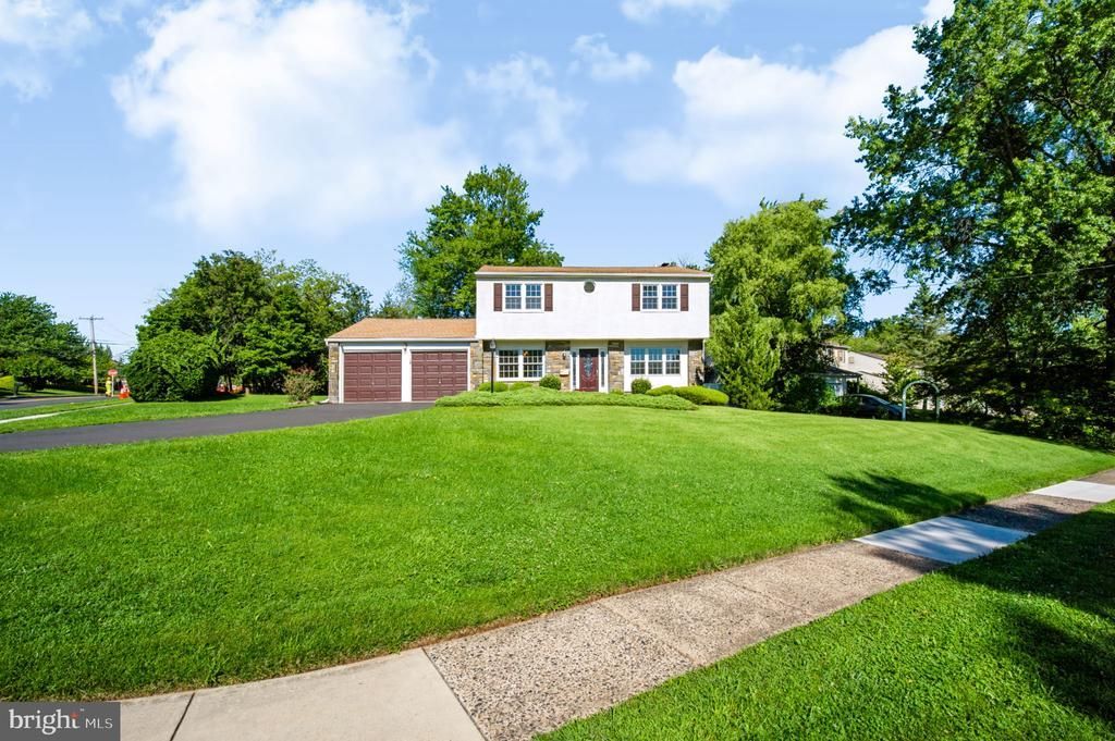 2201 SHETLAND DRIVE, WARRINGTON, PA 18976