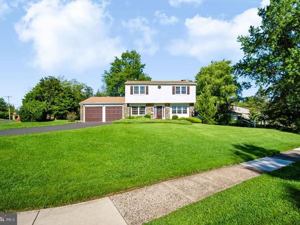 2201 SHETLAND DRIVE, WARRINGTON, PA 18976