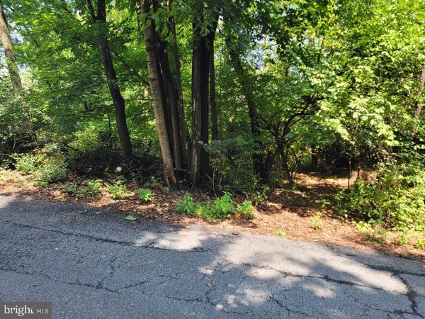 3950 PERKIOMEN AVENUE , READING, PA 19606