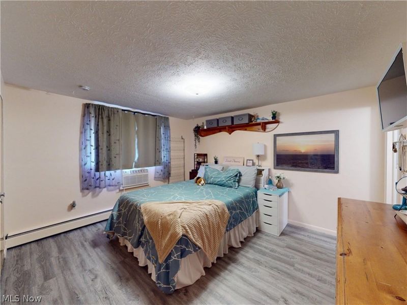 1390 Golden Gate Boulevard, Unit E204, Mayfield Heights, OH 44124 Photo 17