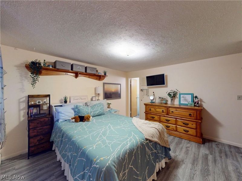 1390 Golden Gate Boulevard, Unit E204, Mayfield Heights, OH 44124 Photo 18