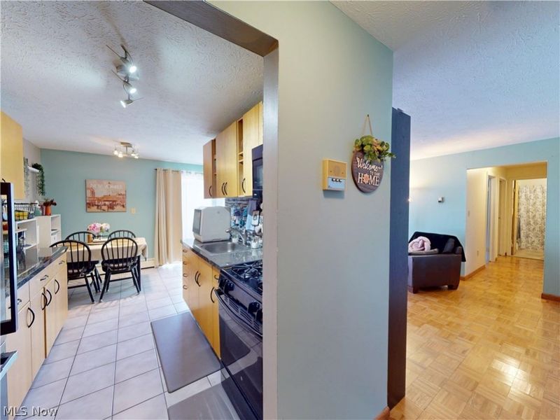 1390 Golden Gate Boulevard, Unit E204, Mayfield Heights, OH 44124 Photo 2