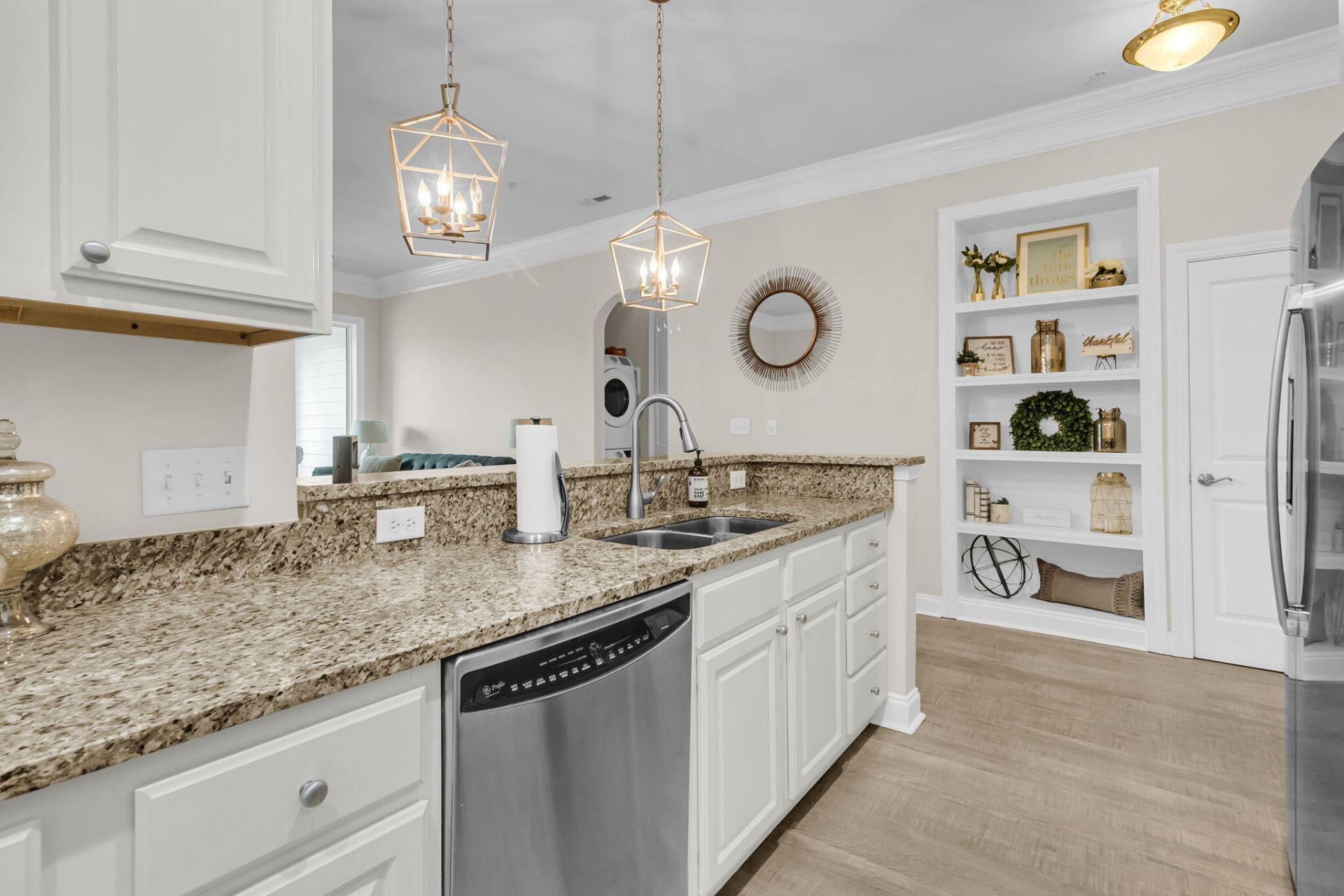 200 River Landing Drive Photo 10