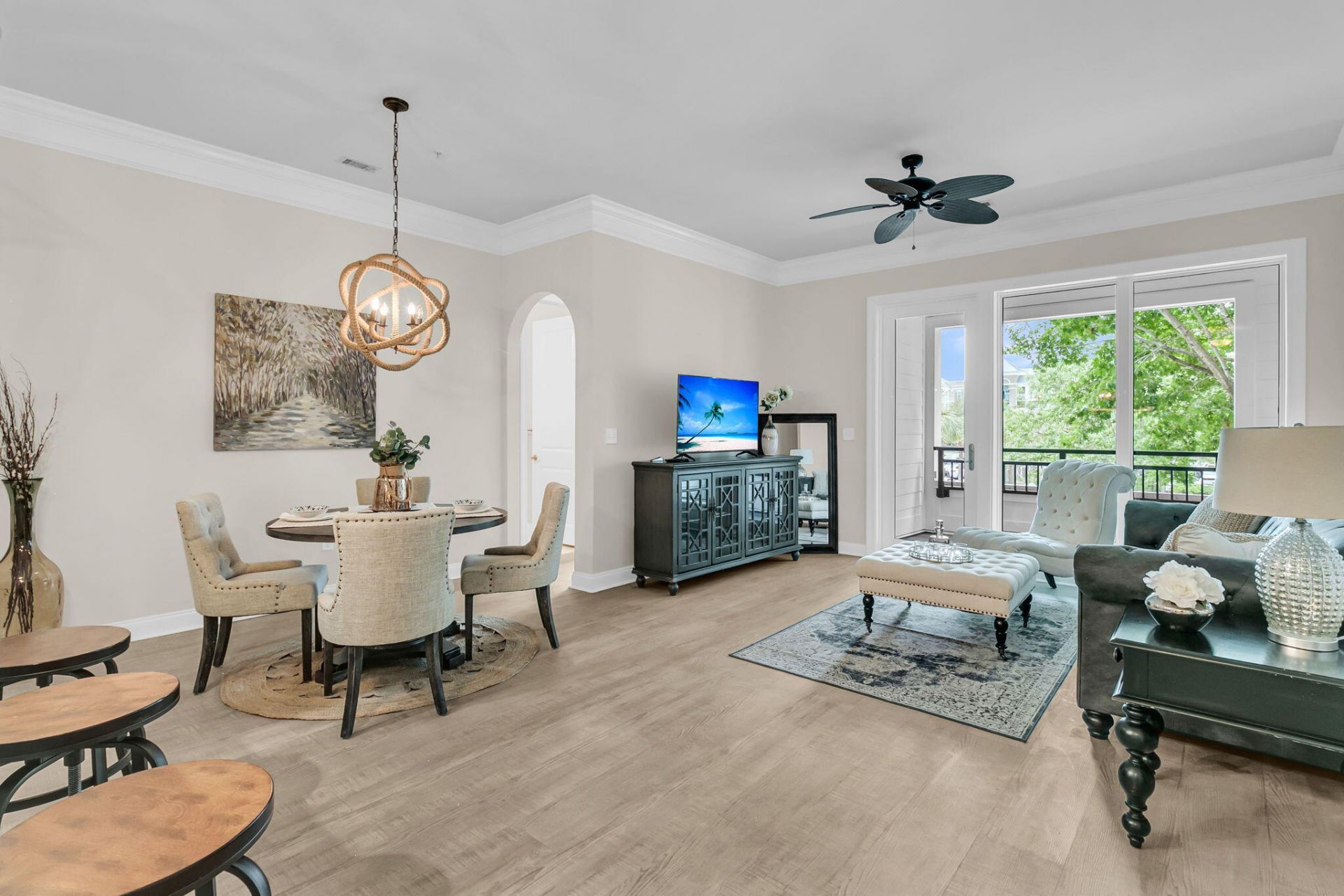 200 River Landing Drive Photo 11