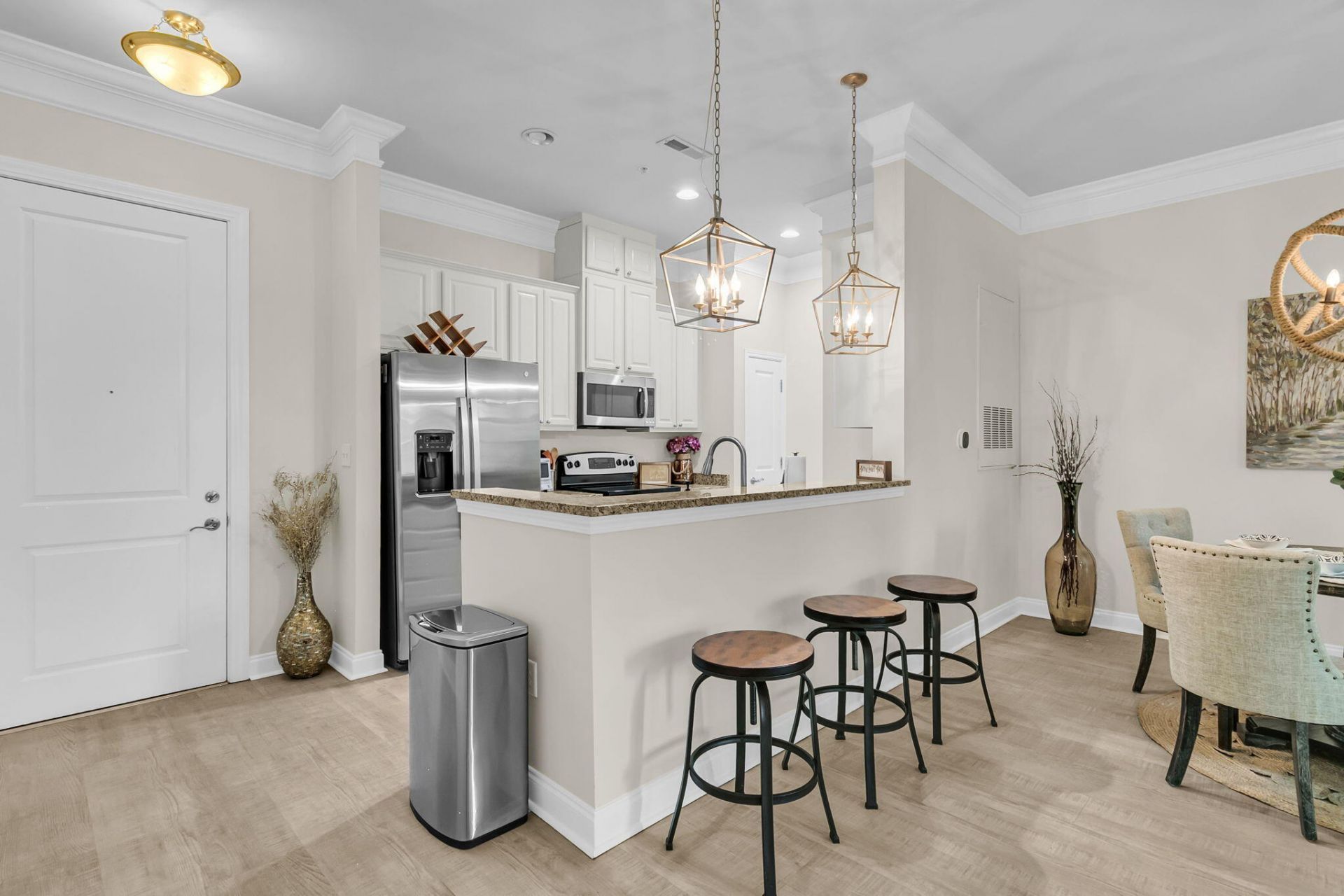 200 River Landing Drive Photo 14