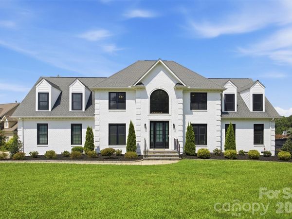 1002 Heather Glen Drive , Matthews, NC 28104