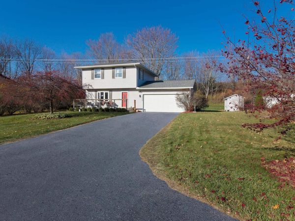 10555 Center Road, Traverse City, MI 49686