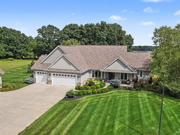 2421 Hickory Ridge, Galesburg, MI 49053