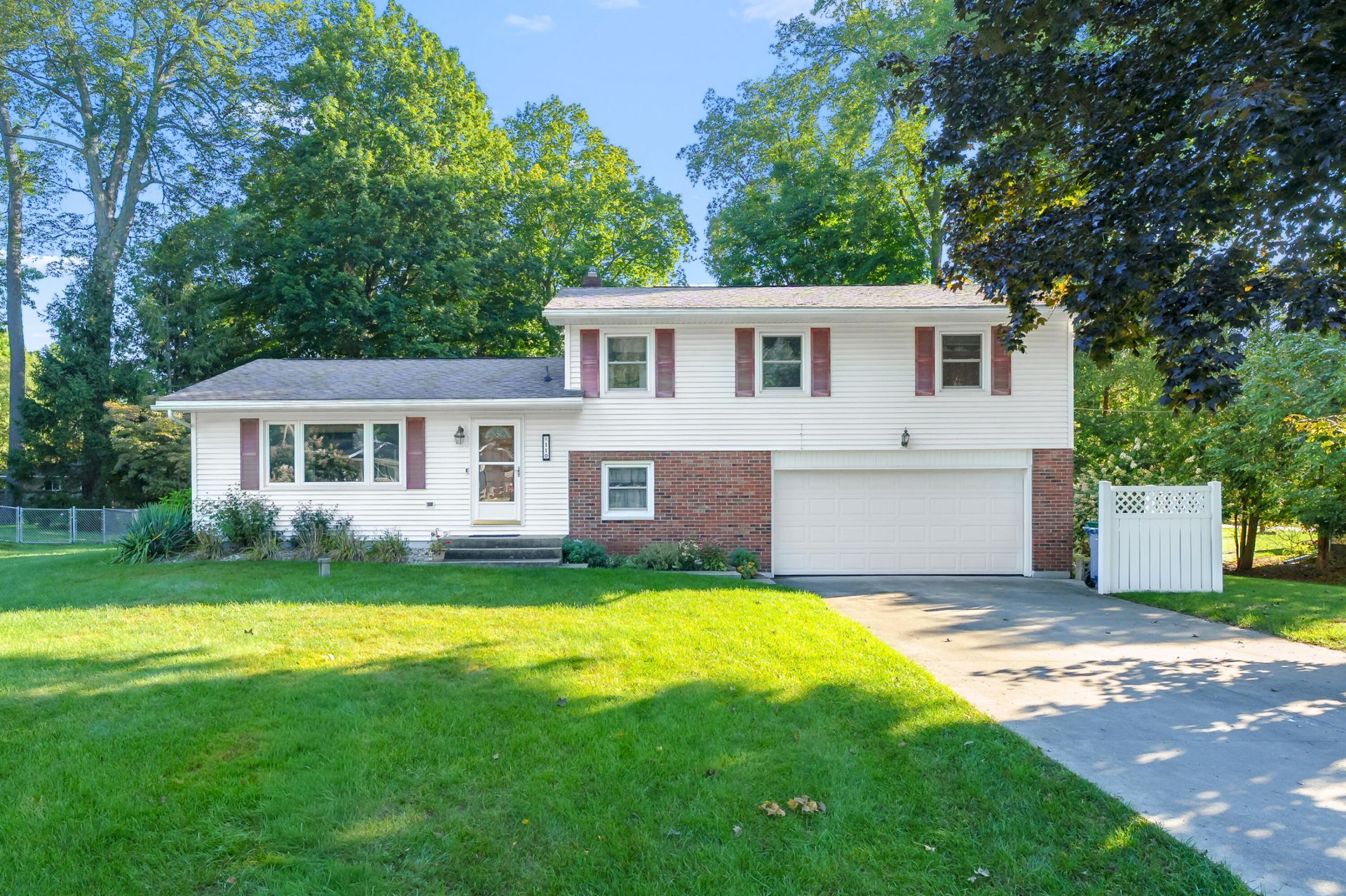 110 Reyn Circle, Battle Creek, MI 49015 Main Photo