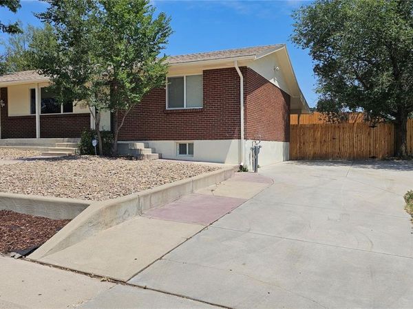 7840 Linda Circle , Denver, CO 80221
