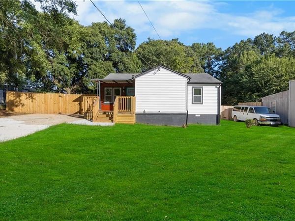 4253 Hanes Drive , Decatur, GA 30035