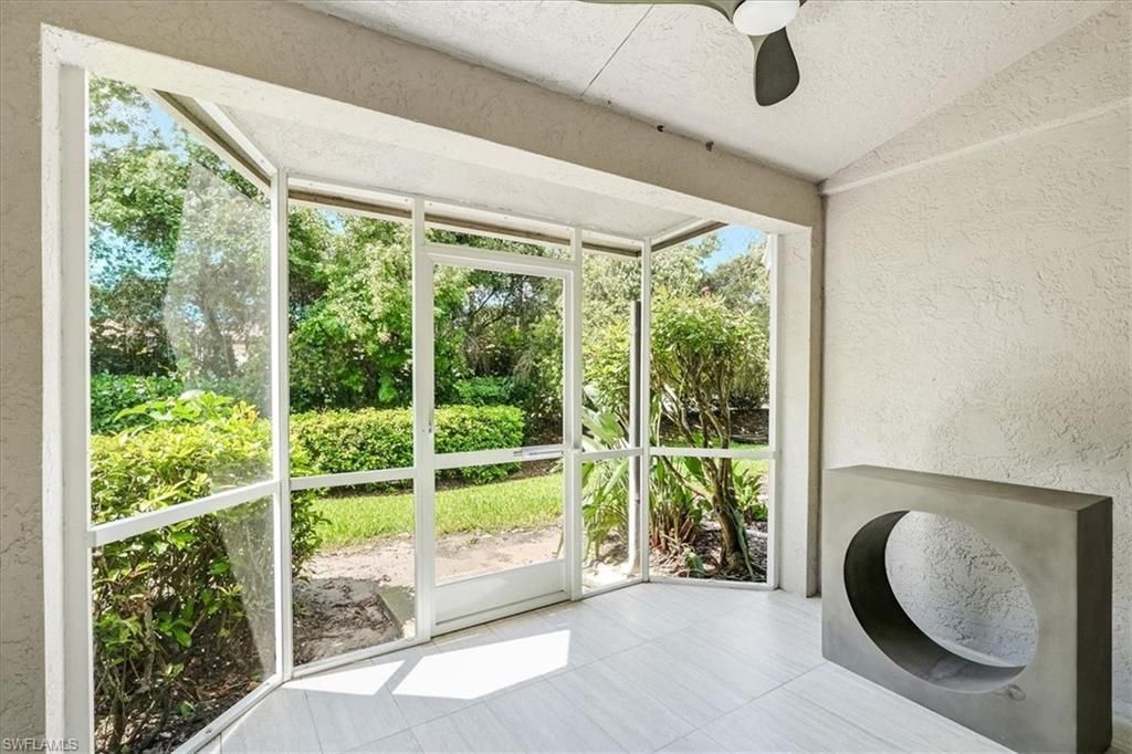 1738 San Bernadino Way, Unit M204, Naples, FL 34109 Photo