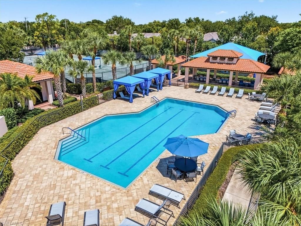 1738 San Bernadino Way, Unit M204, Naples, FL 34109 Photo
