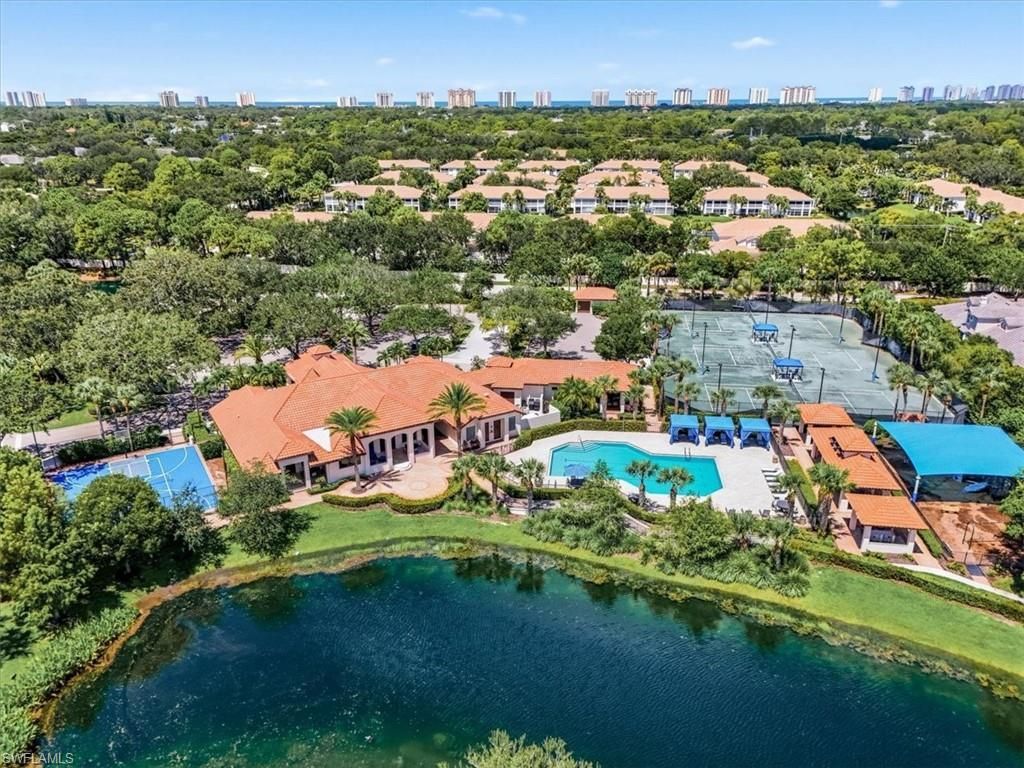 1738 San Bernadino Way, Unit M204, Naples, FL 34109 Photo