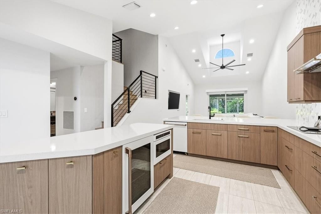 1738 San Bernadino Way, Unit M204, Naples, FL 34109 Photo