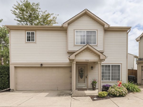 719 Mountain Pine Drive , Greenwood, IN 46143