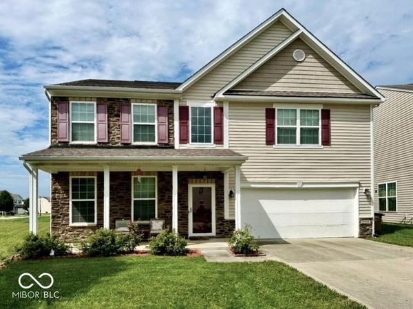 1935 Lakecrest Drive, Columbus, IN 47201