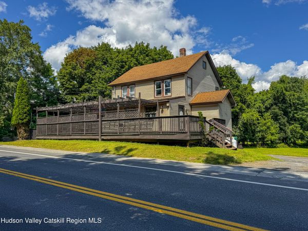 2324 New York 145 , East Durham, NY 12423