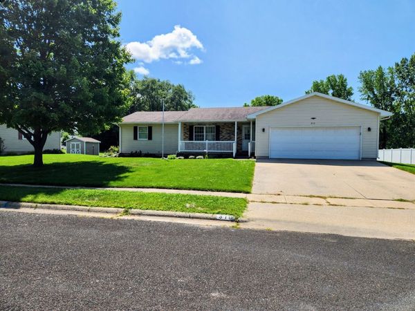 810 Marty Avenue , Rock Falls, IL 61071