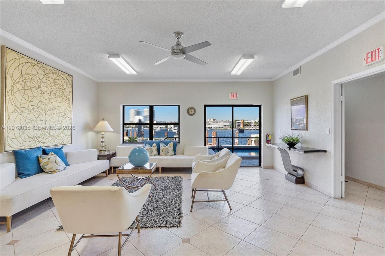200 Golden Isles Dr, Unit 206, Hallandale Beach, FL 33009 Photo