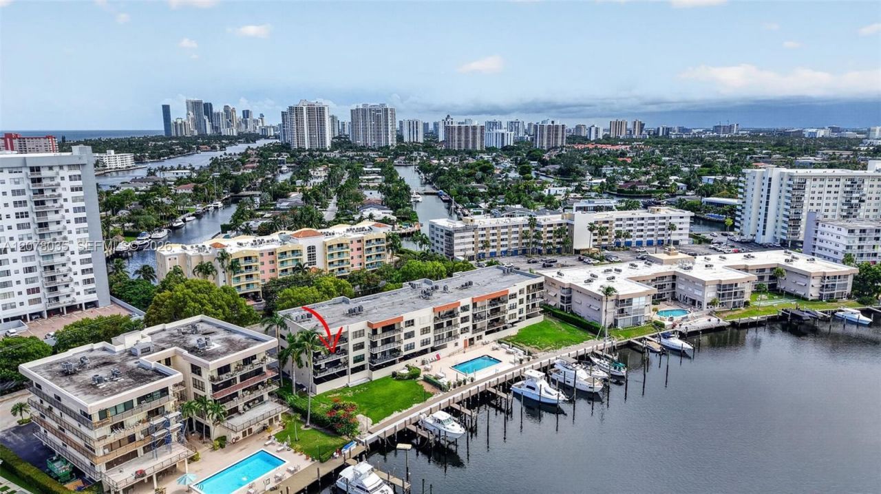 200 Golden Isles Dr, Unit 206, Hallandale Beach, FL 33009 Photo