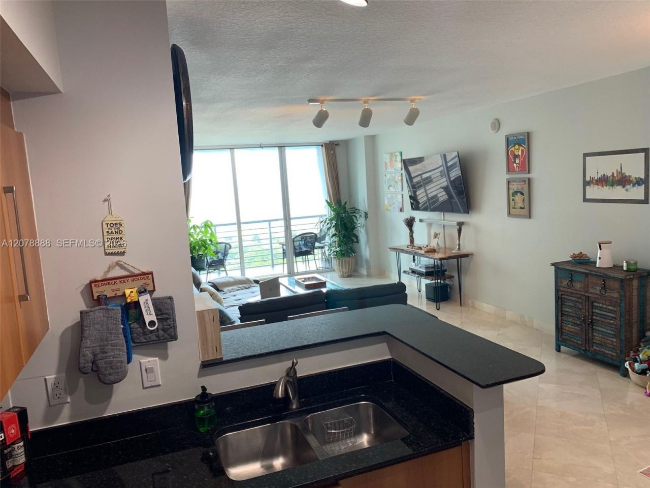 325 S Biscayne Blvd , Unit 2714, Miami, FL 33131 Photo