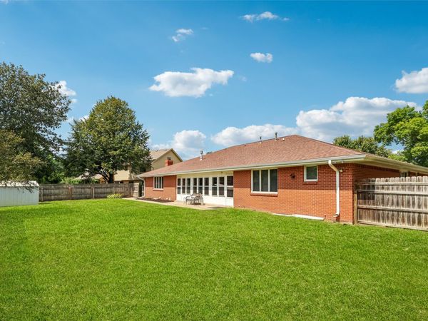 5870 Dogwood Lane, Johnston, IA 50131
