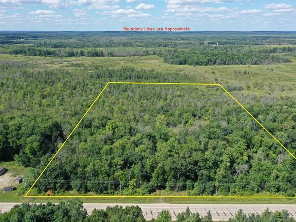 W3932 STATE ROAD 21, Redgranite, WI 54970