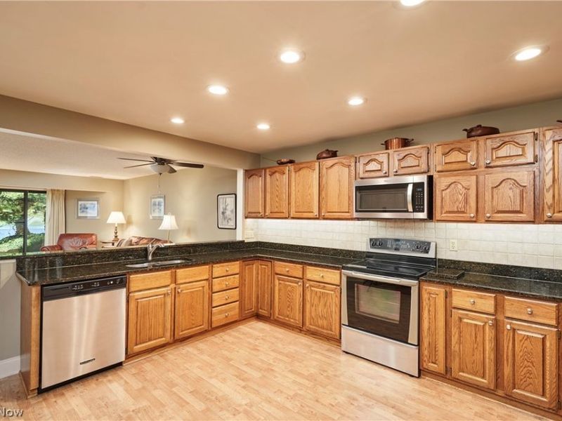 1782 Brookwood Drive, Akron, OH 44313 Photo 13