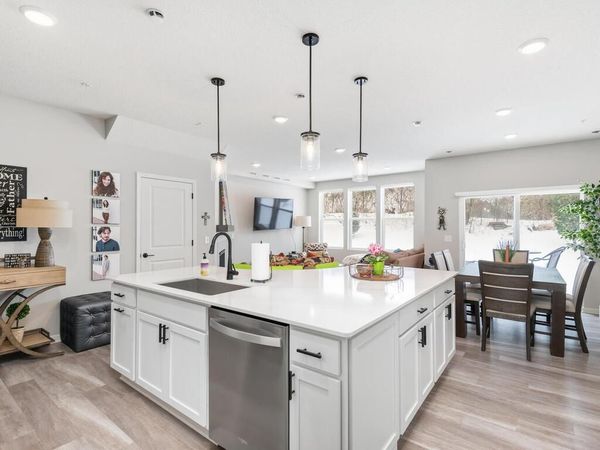 4876 Avery Court , Eagan, MN 55123