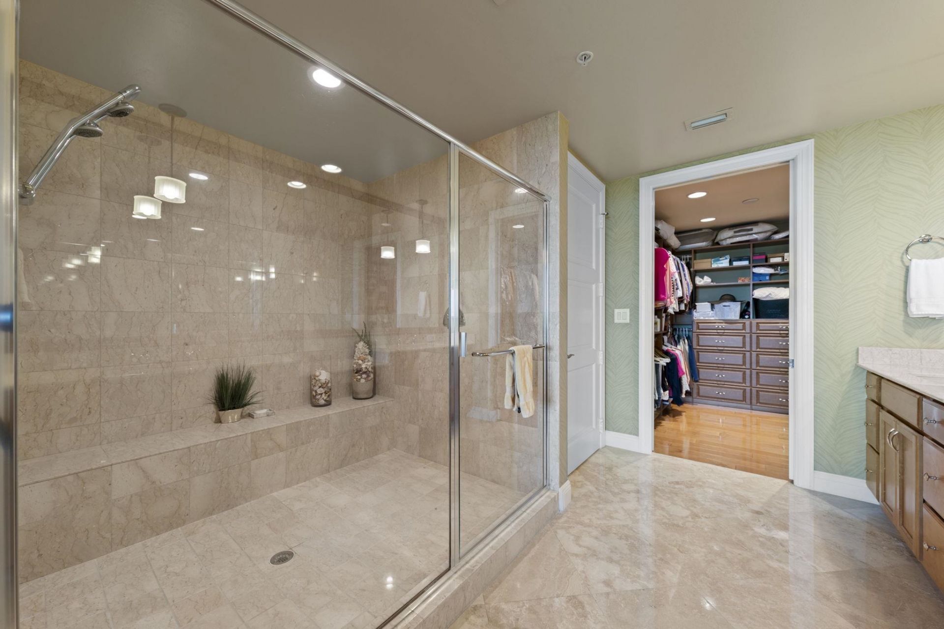 265 Indies Way, Unit 602, Naples, FL 34110 Photo