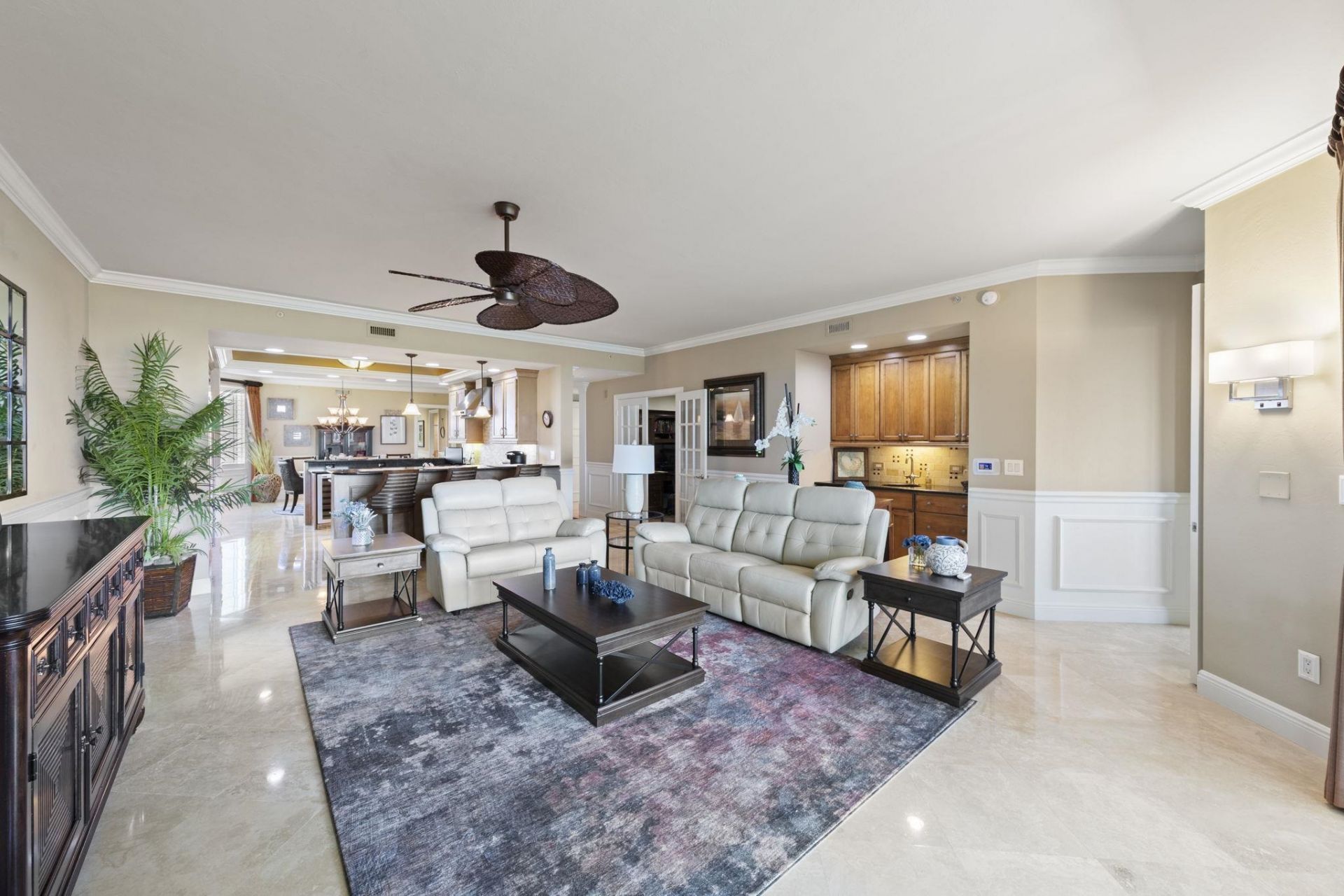 265 Indies Way, Unit 602, Naples, FL 34110 Photo