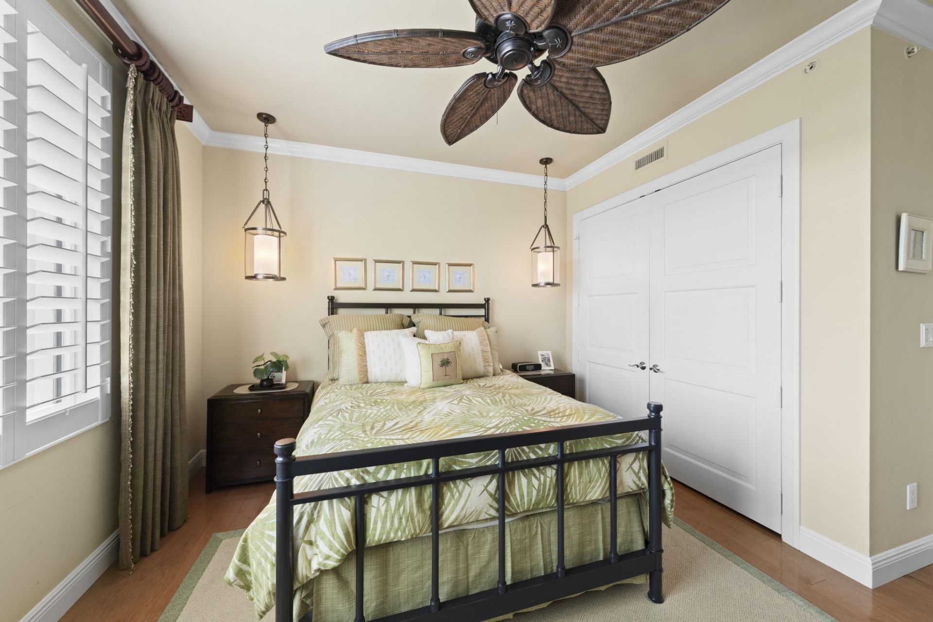 265 Indies Way, Unit 602, Naples, FL 34110 Photo
