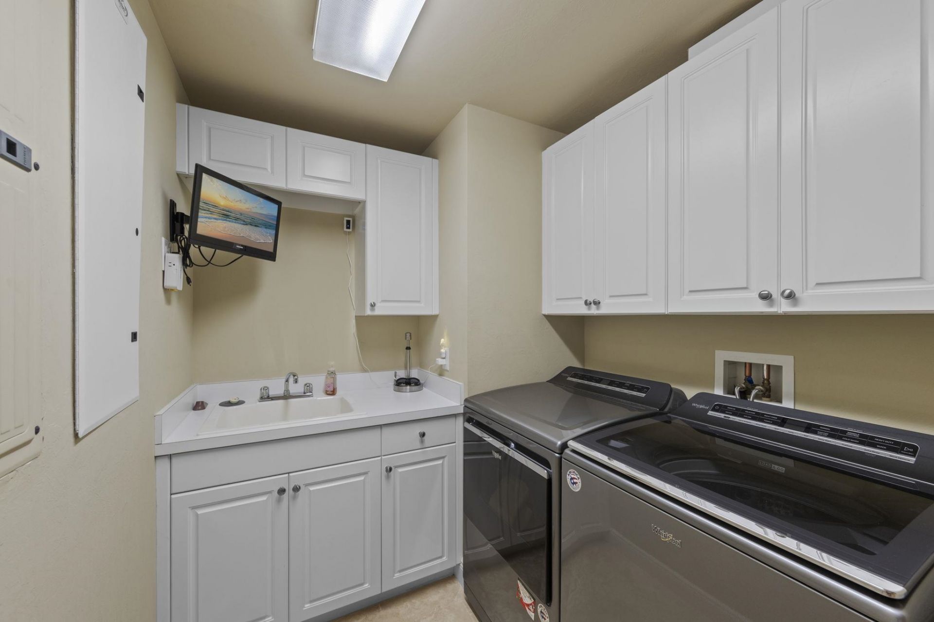 265 Indies Way, Unit 602, Naples, FL 34110 Photo