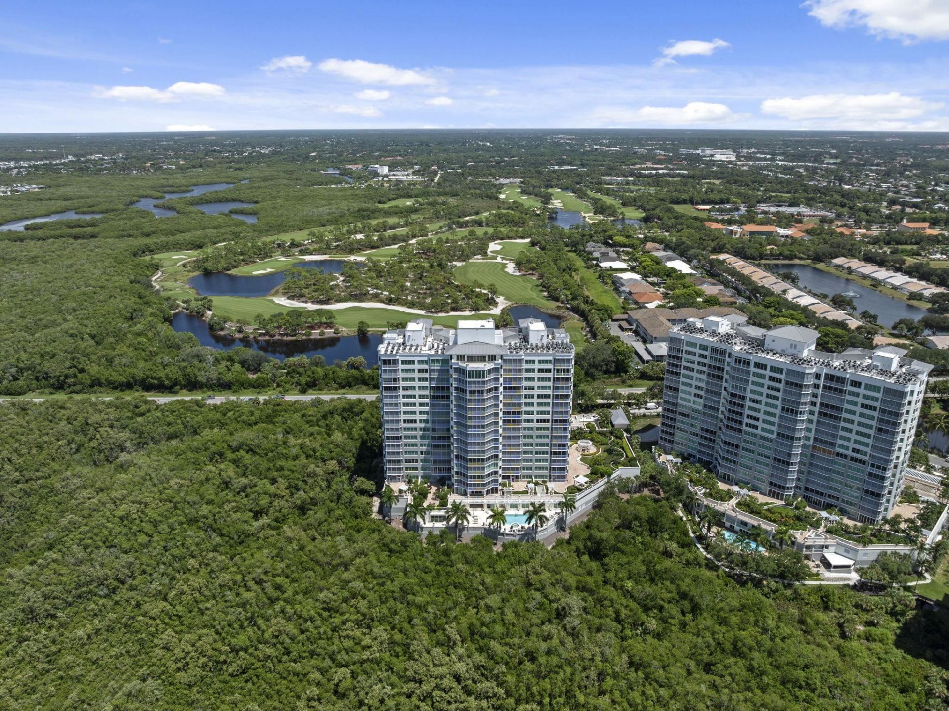 265 Indies Way, Unit 602, Naples, FL 34110 Photo