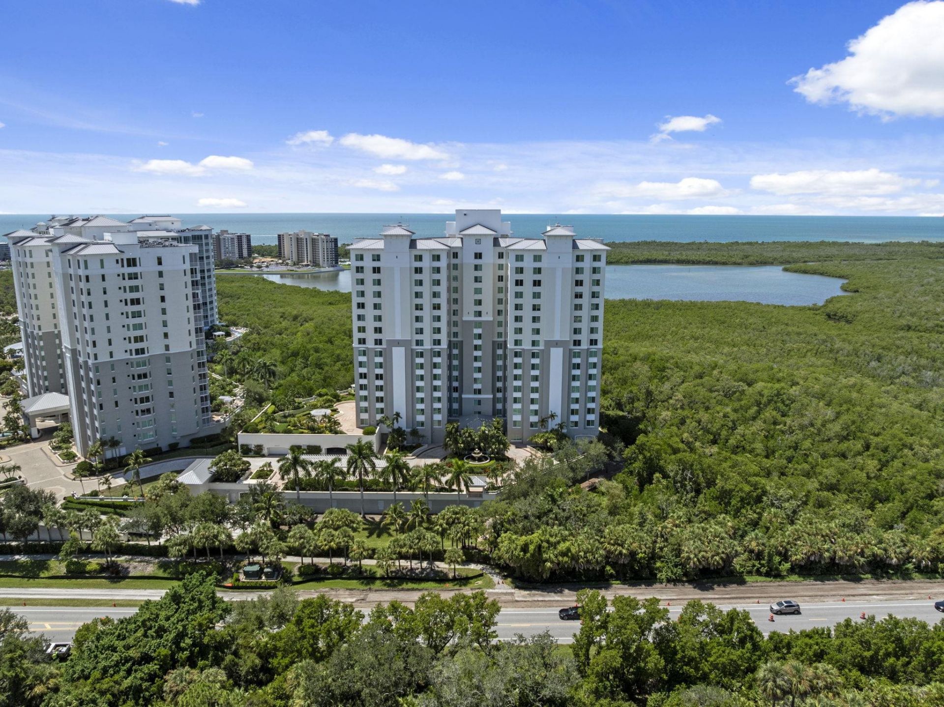 265 Indies Way, Unit 602, Naples, FL 34110 Photo