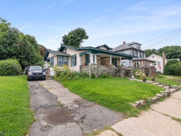 80 Allen St, Netcong, NJ 07857