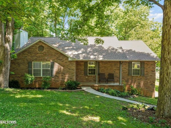 712 Kimbee Rd, Knoxville, TN 37923