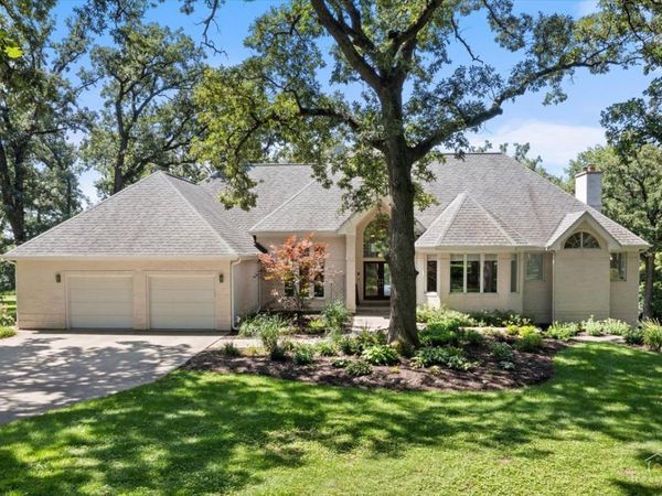 49W693 Hinckley Road , Big Rock, IL 60511