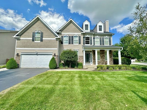 233 Willington Way , Oswego, IL 60543