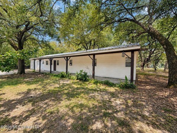 7026 W Forrest Street, Bay Saint Louis, MS 39520