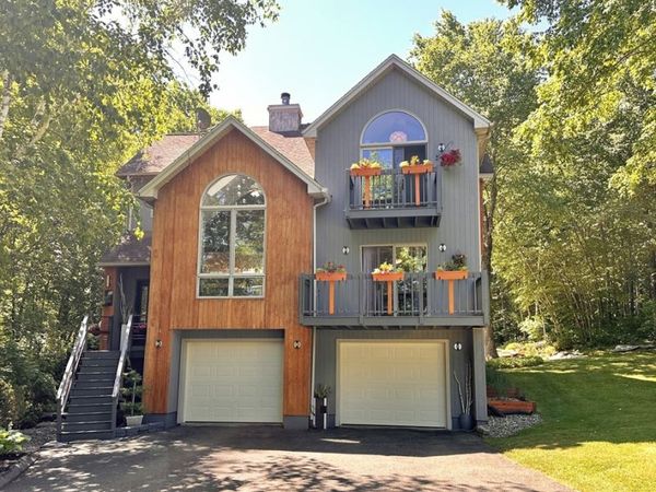 14 Laurel Ridge Dr, Belchertown, MA 01007