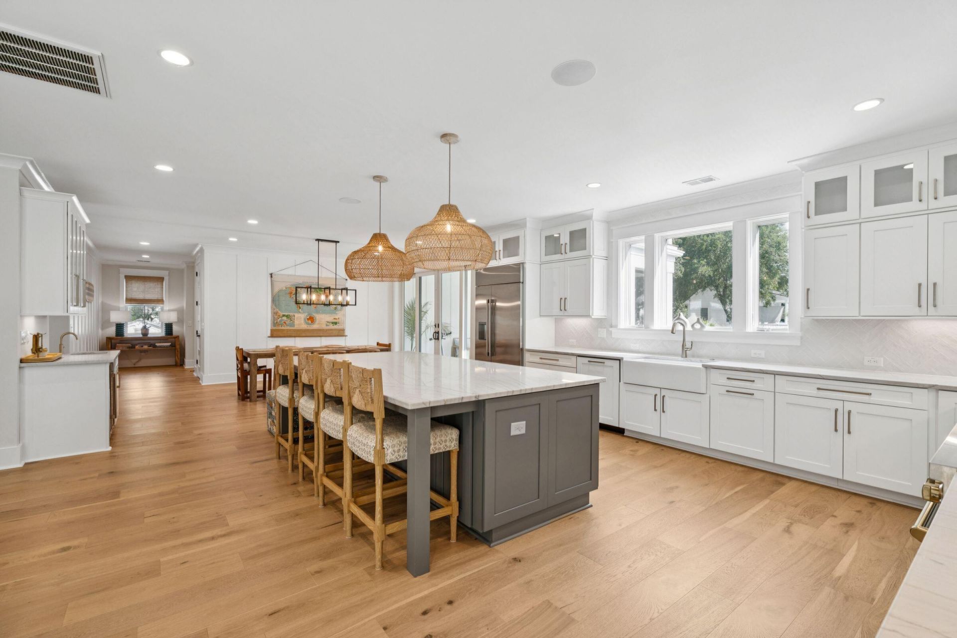 28 22nd Avenue Photo 11