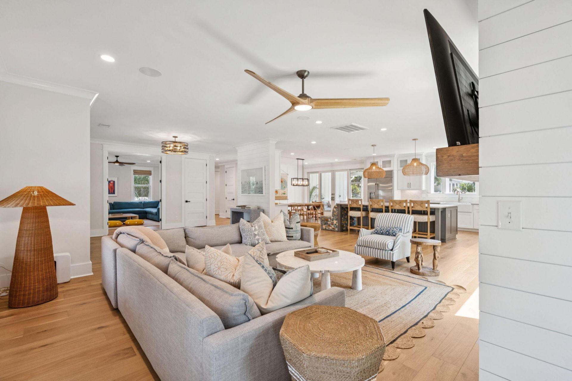28 22nd Avenue Photo 8