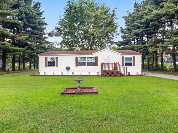 28903 Melody Lane, Elkhart, IN 46514