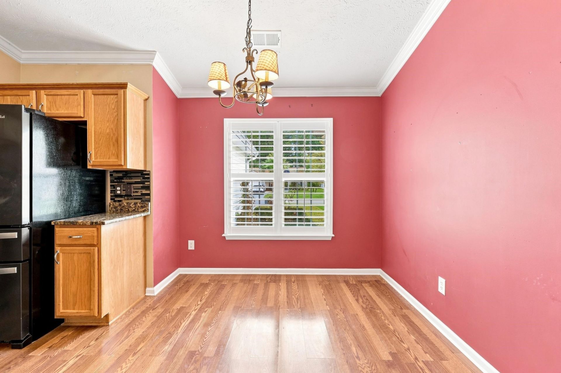 303 Vermillion Dr. Photo 13