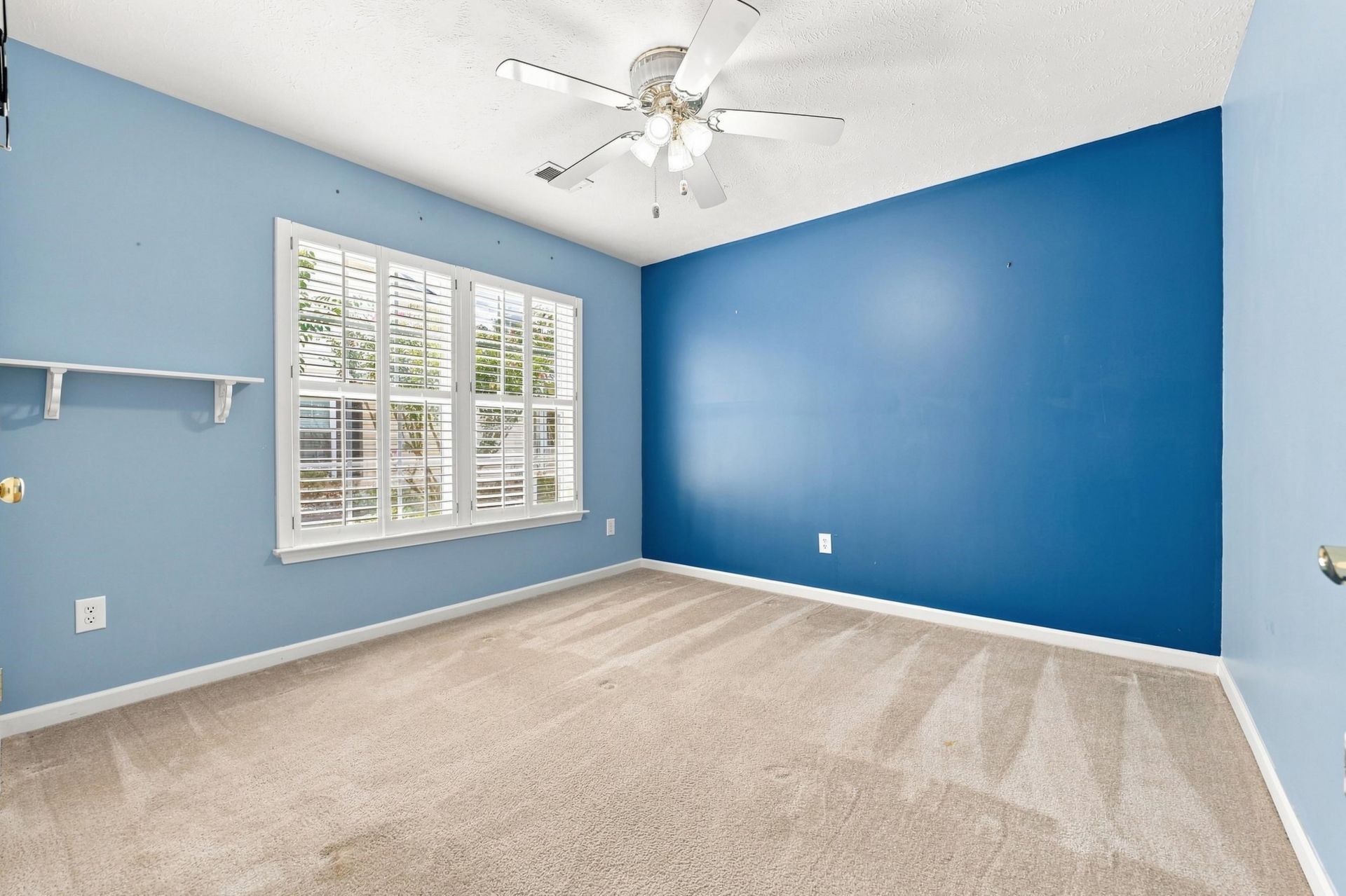 303 Vermillion Dr. Photo 22