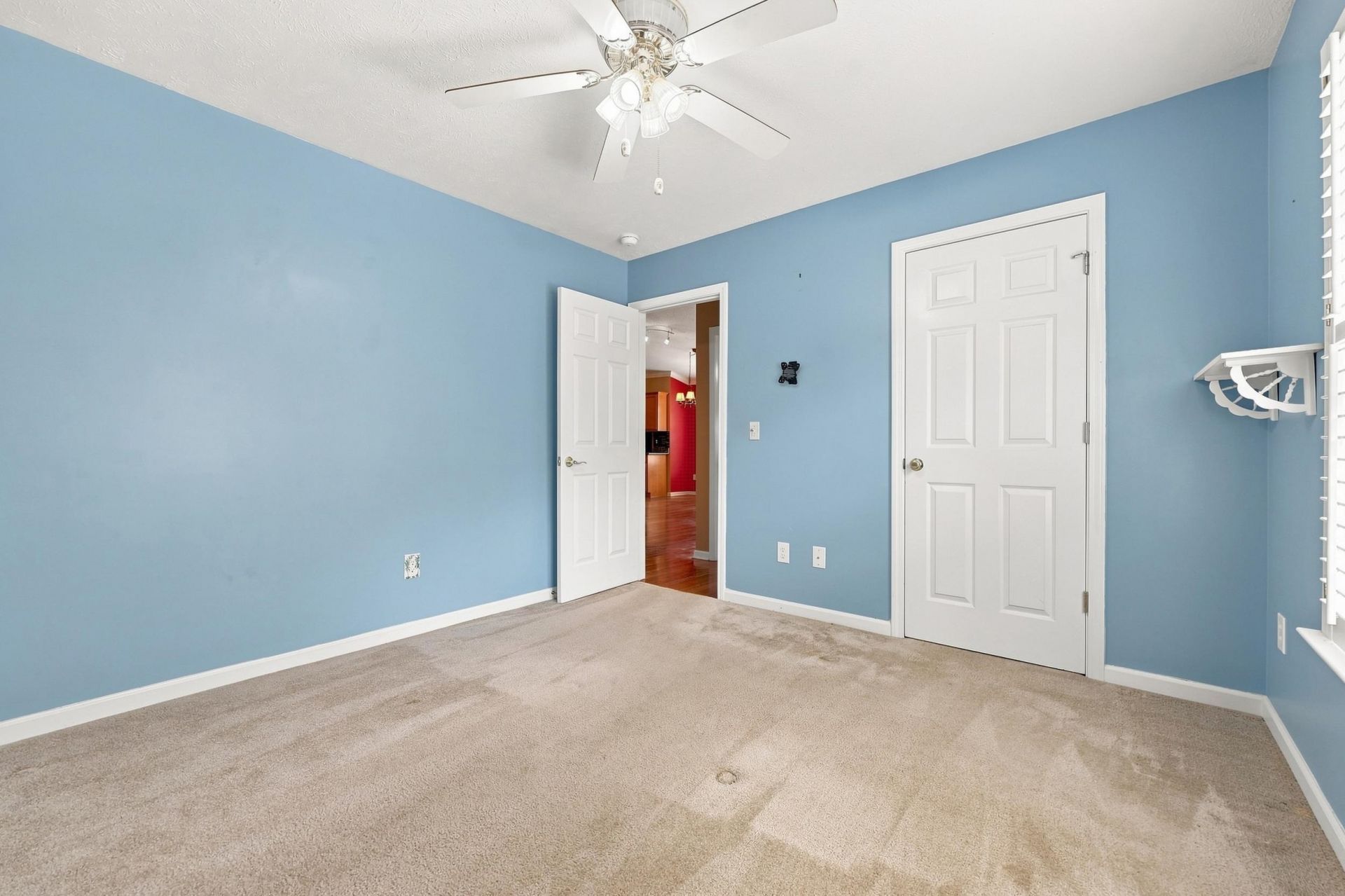 303 Vermillion Dr. Photo 23